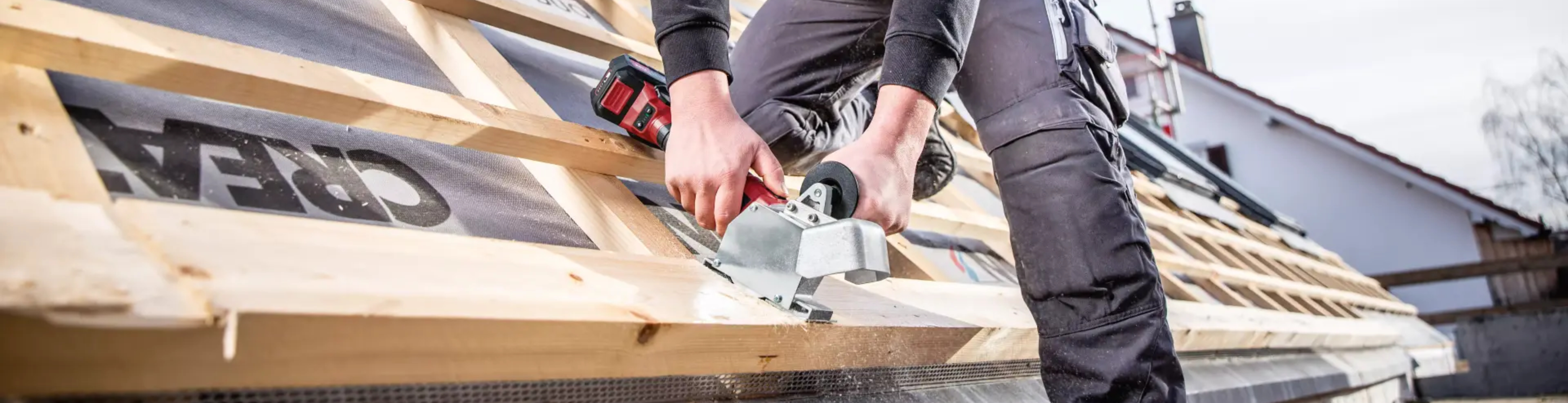 Akku-Rinnenträger-Einlassfräse :: Holzbearbeitung :: 18V :: Akku-Maschinen :: Maschinen