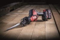 530-374 - RS 25 18-EC Scie sabre à batterie